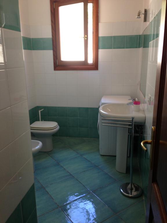 Case Vacanza Rosa Loiri Porto San Paolo Exterior foto