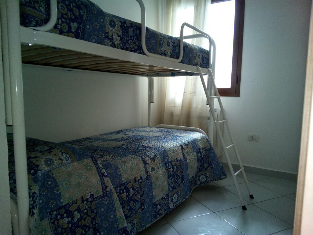 Case Vacanza Rosa Loiri Porto San Paolo Exterior foto