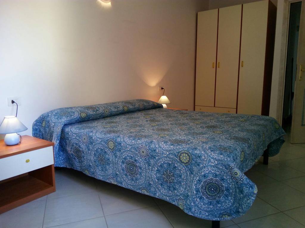 Case Vacanza Rosa Loiri Porto San Paolo Exterior foto